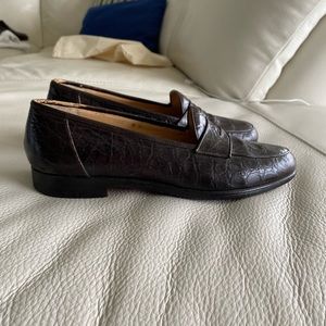 Salvatore Ferragamo Mens Loafers Crocodile size 8 Dark Brown. Rare material.